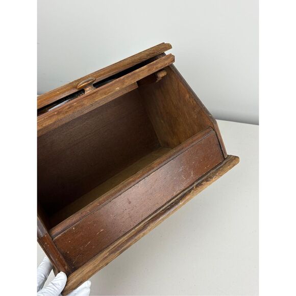 Vintage Wooden Bread Box w/ Lucite Inlay Tile Barrels and Butterfly - Picture 9 of 11